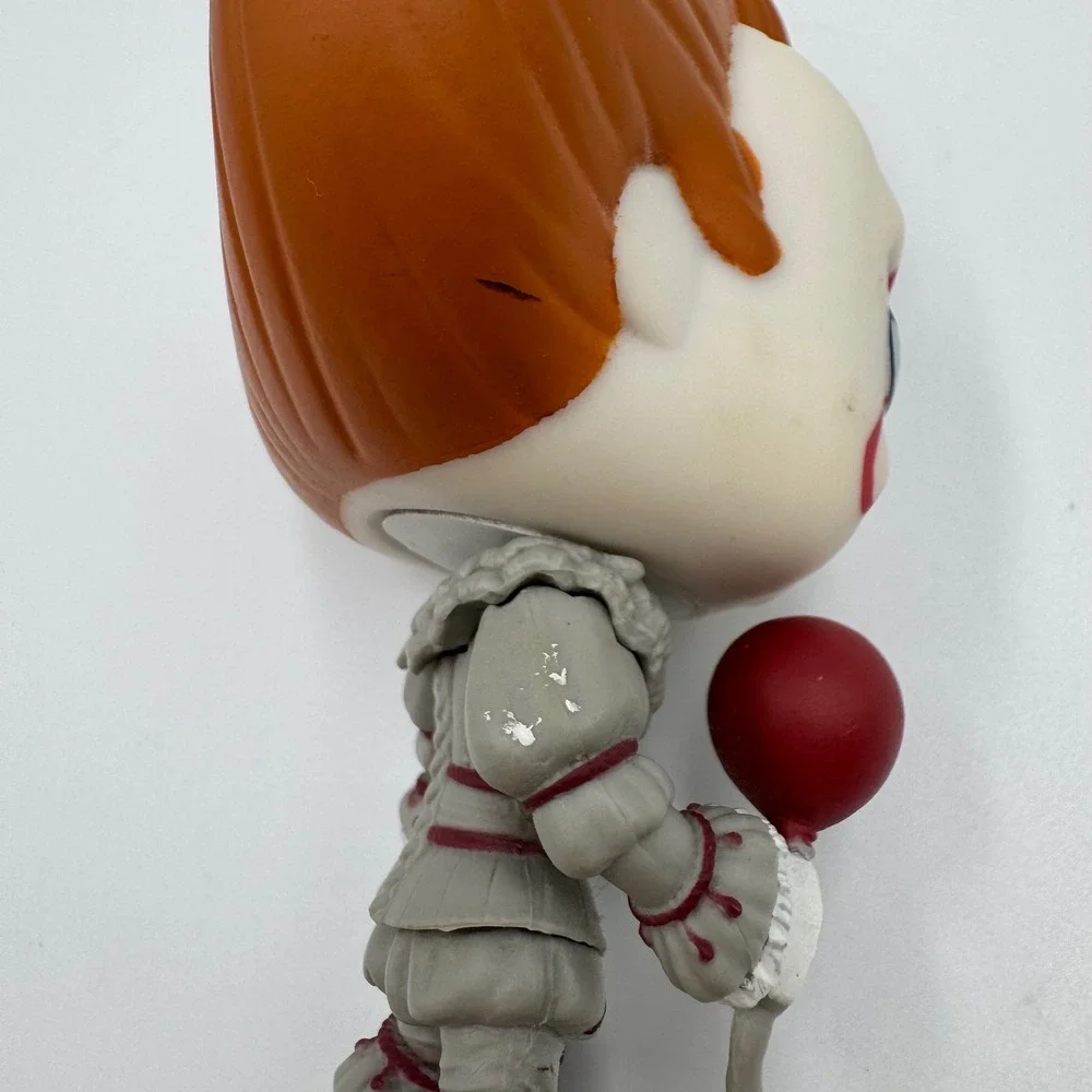 Funko Pop IT‎ Pennywise Vinyl Figure Grey Red Balloon Horror Movie No Box